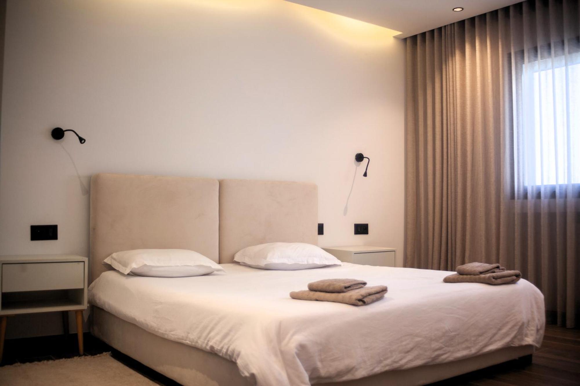 Seven Floors Aparthotel