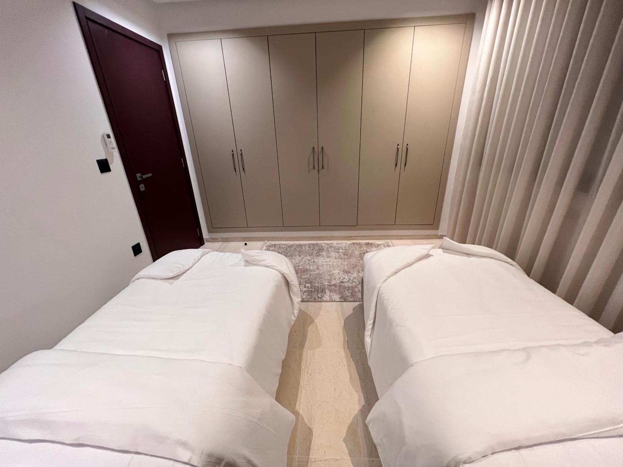 Seven Floors Aparthotel